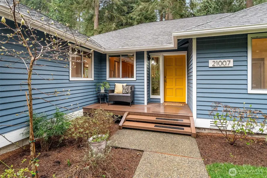 21007 Pioneer Way, Edmonds, WA 98026 - #2