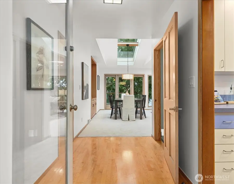 11904 Lakeside Avenue Ne, Seattle, WA 98125 - #3