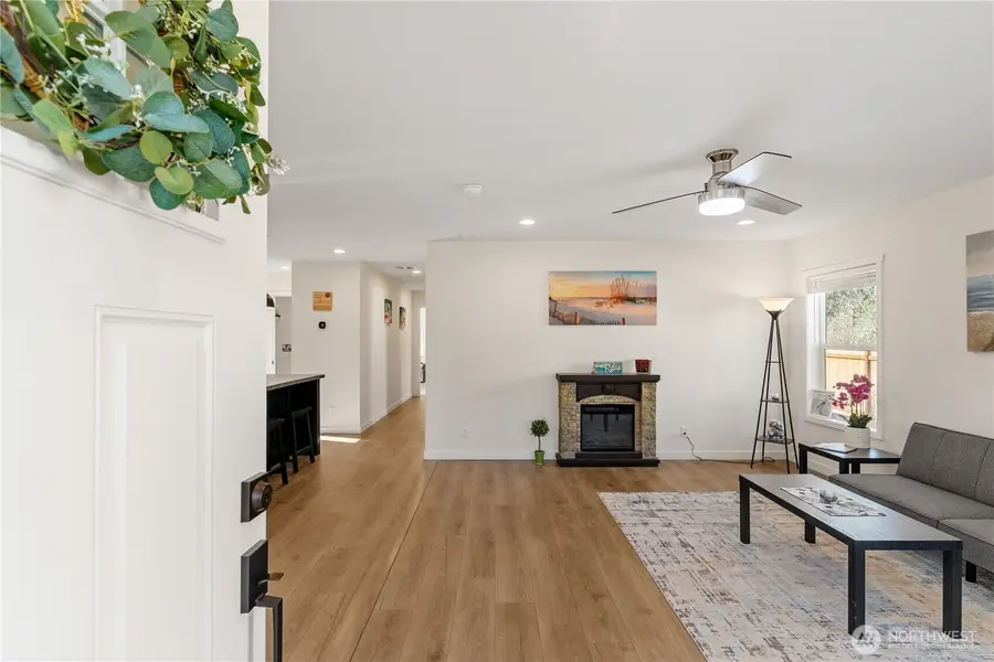 175 Wishkah Street Sw, Ocean Shores, WA 98569 - #2