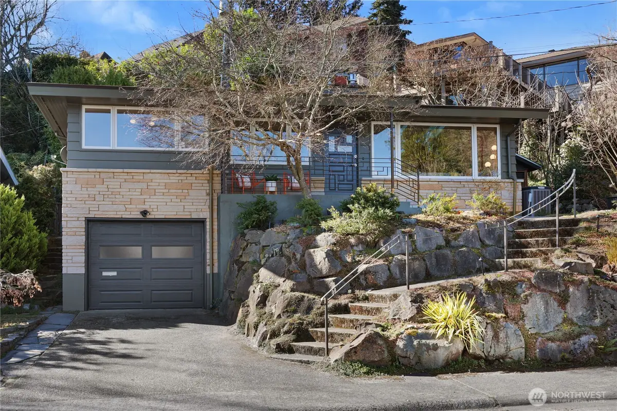 839 W Etruria Street, Seattle, WA 98119 - #1