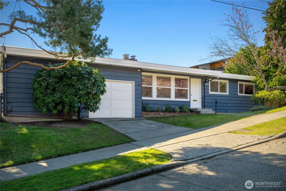 2415 W Mcgraw Street, Seattle, WA 98199 - #1