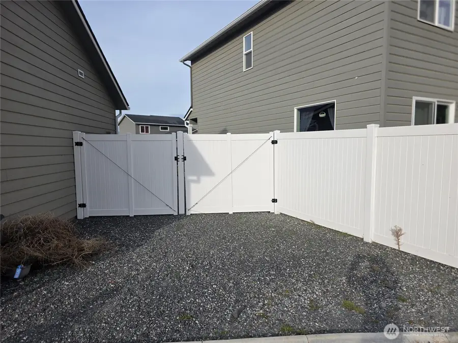 271 George Loop, Rock Island, WA 98850 - #3