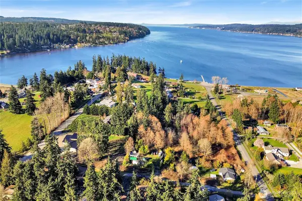 5 Joanne Drive #5, Freeland, WA 99821