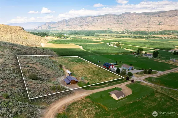 36 Rooster Flats, Oroville, WA 98844