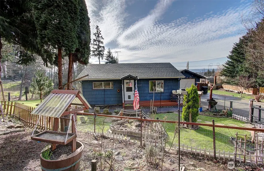 5037 Pacific Terr, Longview, WA 98632 - #2