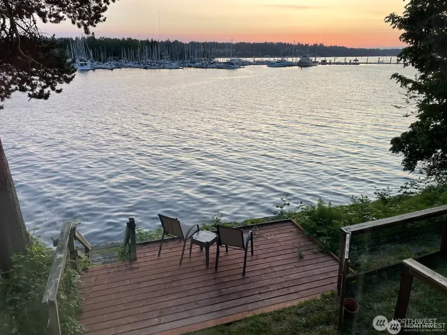 1333 East Bay Drive Ne, Olympia, WA 98506 - #3