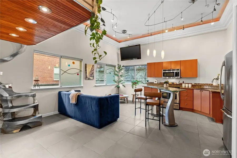 621 5th Avenue N #102, Seattle, WA 98109 - #2