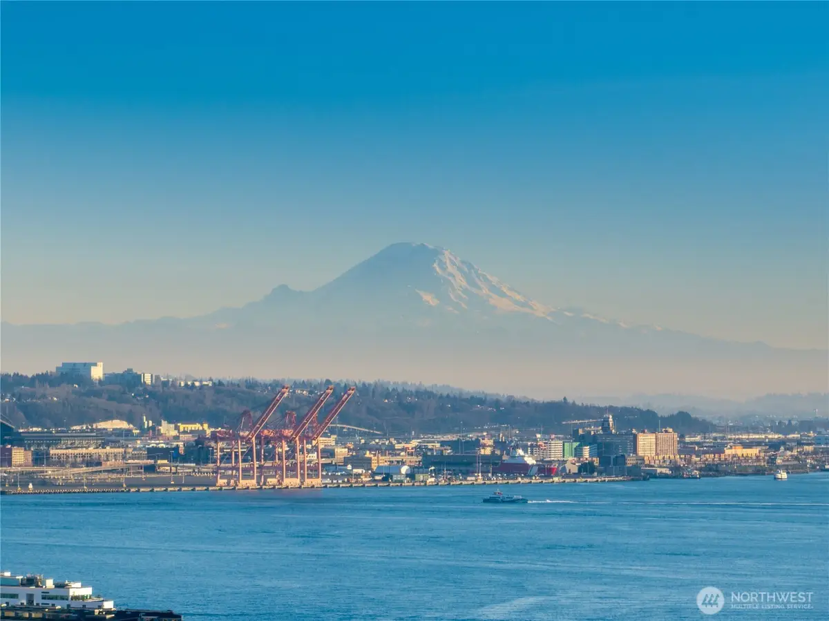 601 W Mercer Place #301, Seattle, WA 98119 - #1