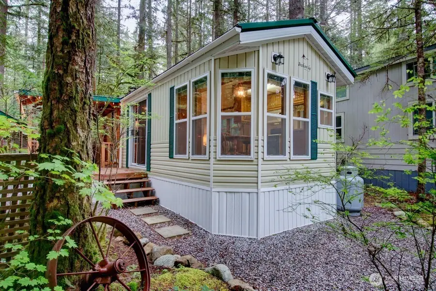 300 Schinn Canyon Drive, Deming, WA 98244 - #2