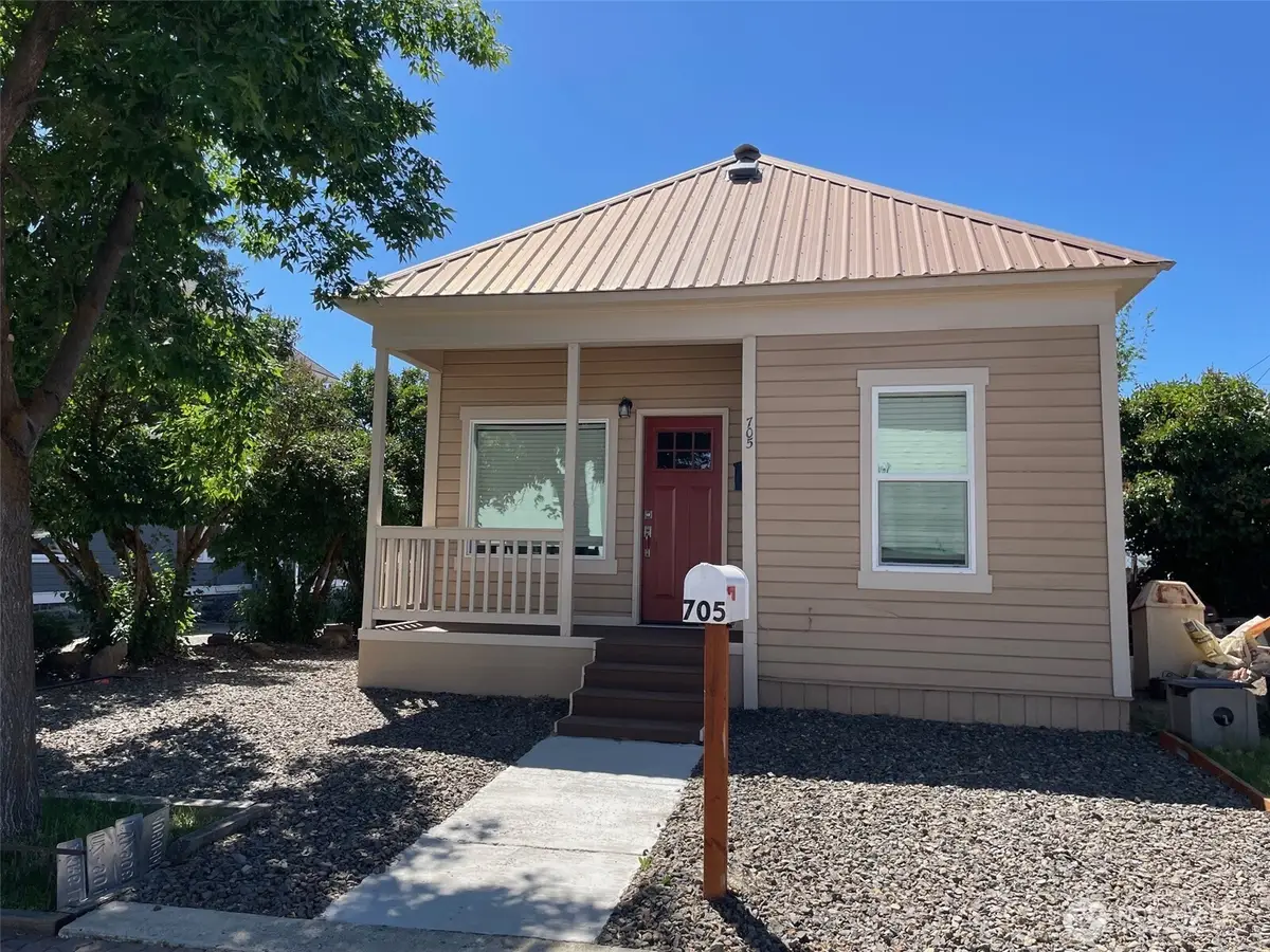 705 N Water Street, Ellensburg, WA 98926 - #1