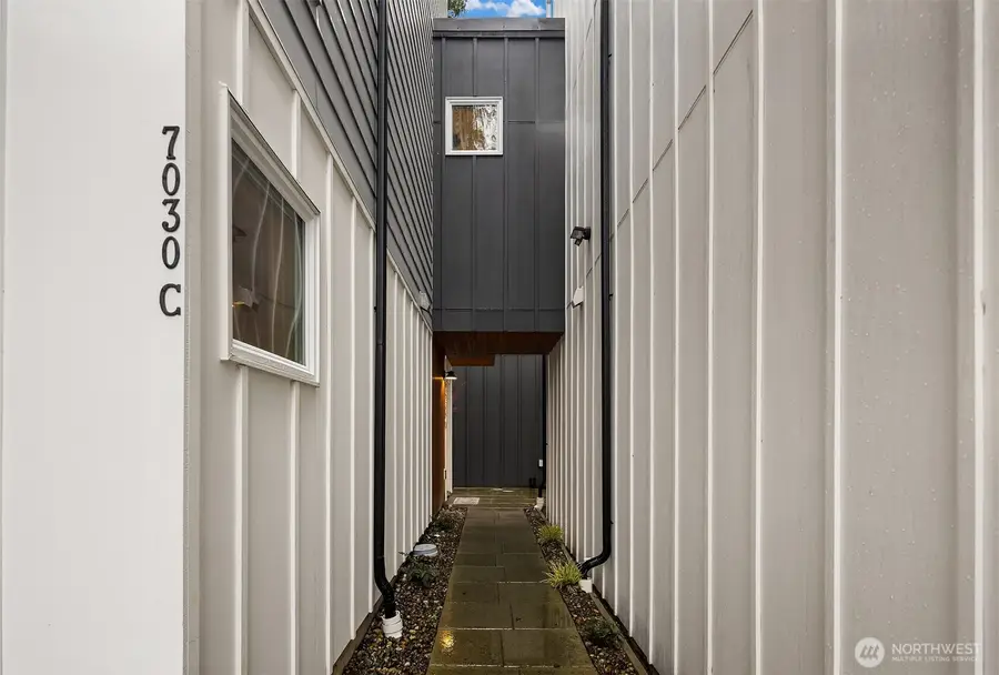 7030 Mary Avenue Nw #C, Seattle, WA 98117 - #2