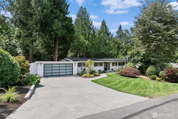 3227 103rd Place Ne, Bellevue, WA 98004