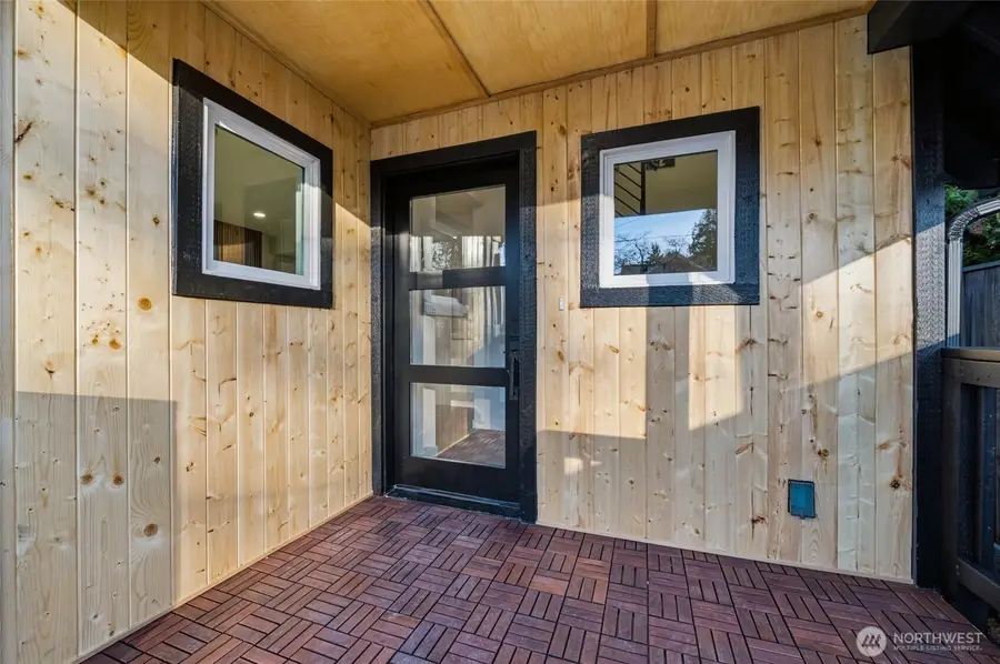 3708 Schmitz Avenue Sw, Seattle, WA 98116 - #3