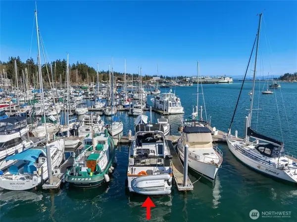 141 Parfitt Way Sw #D34, Bainbridge Island, WA 98110