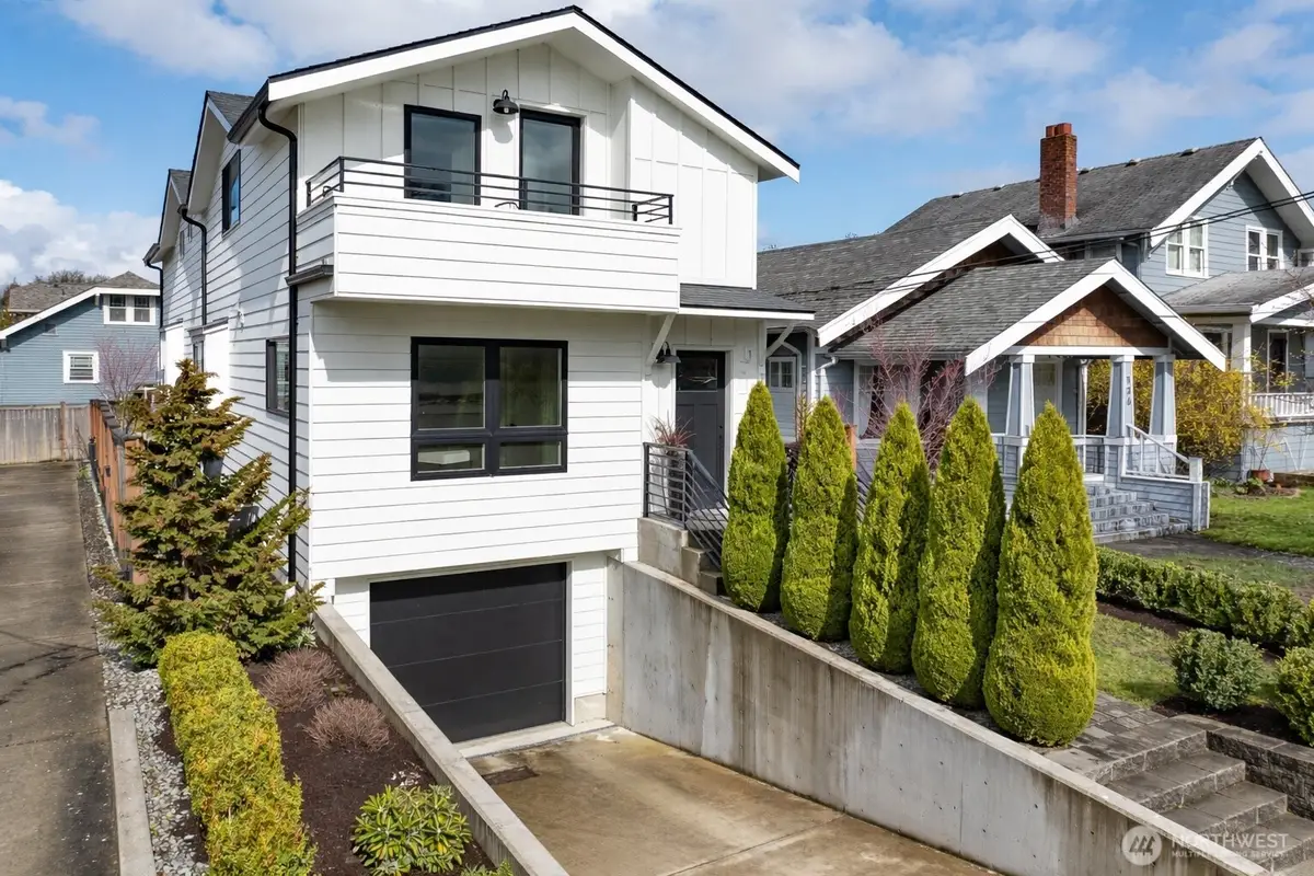 132 NE 52nd Street, Seattle, WA 98105 - #1