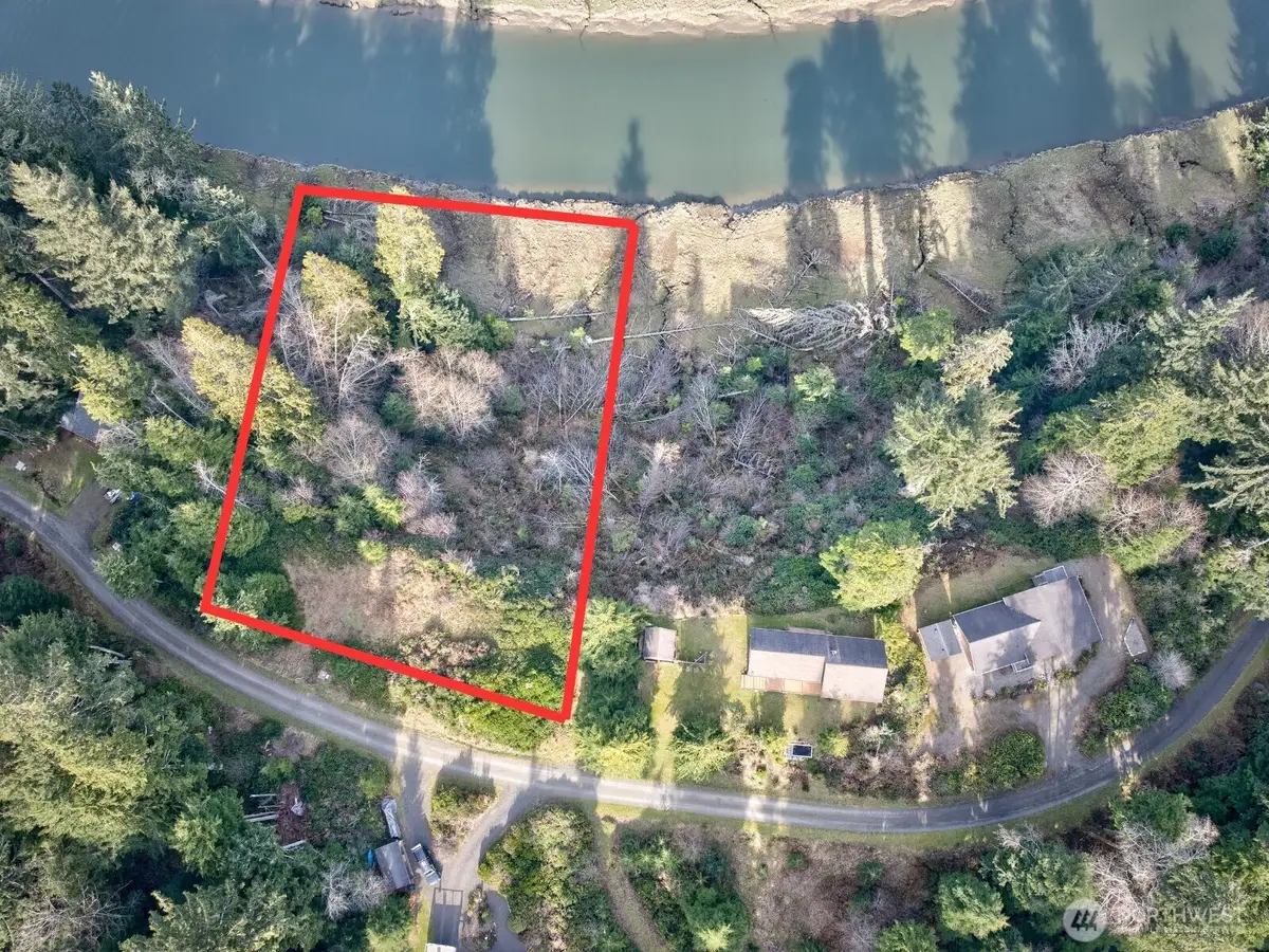 26 Lynn Point Lane #12 & 13, South Bend, WA 98586 - #1