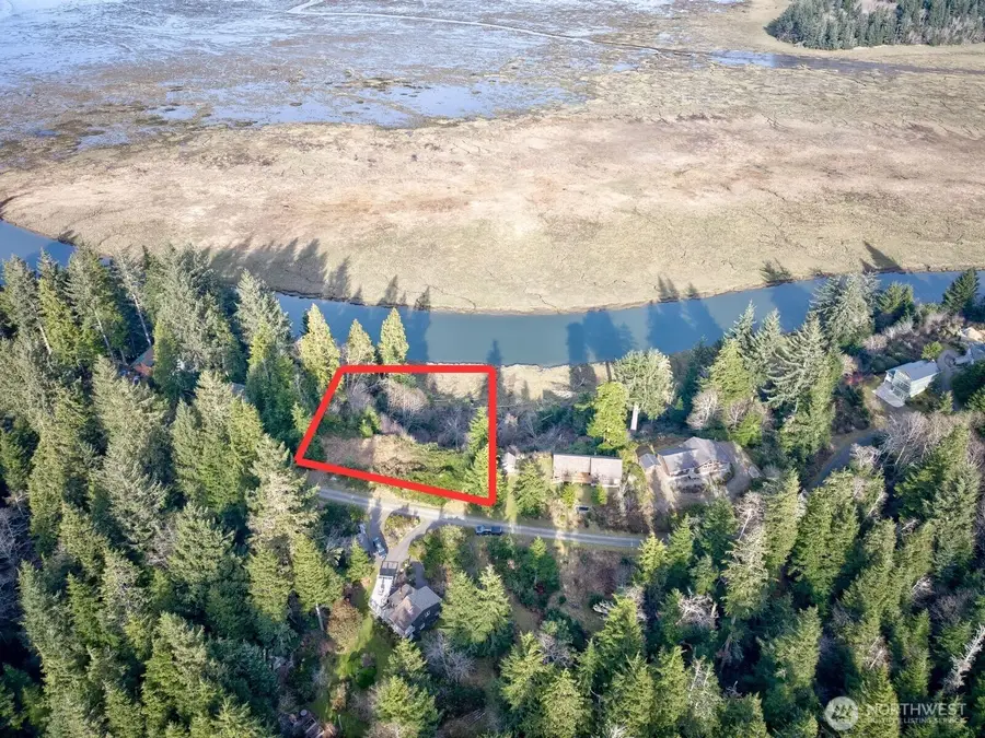 26 Lynn Point Lane #12 & 13, South Bend, WA 98586 - #2