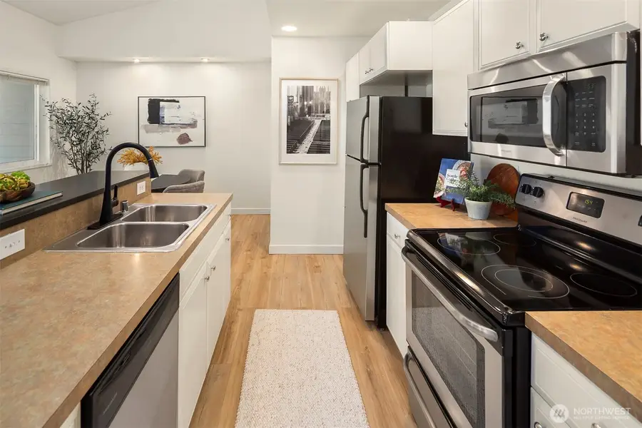 6527 200th Street Sw #303, Lynnwood, WA 98036 - #3