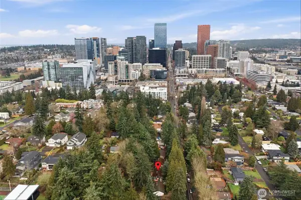 339 108th Avenue Se #10, Bellevue, WA 98004