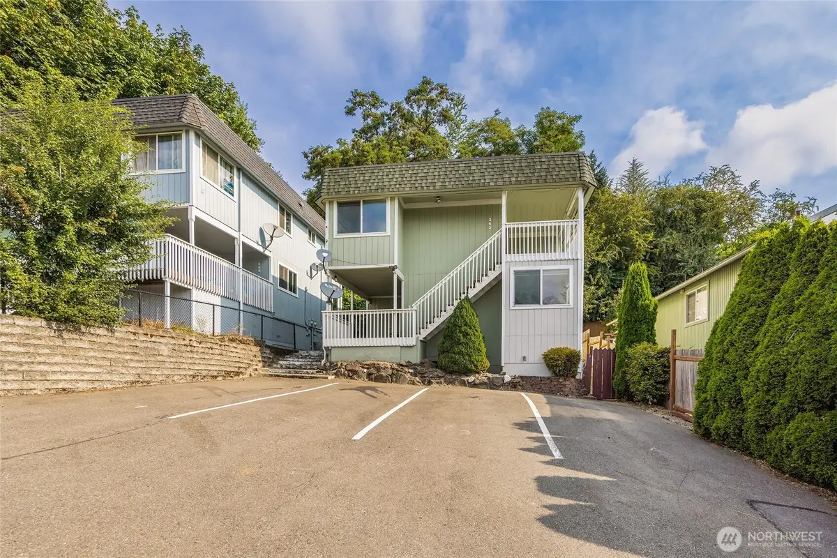 361 Earlington Avenue Sw, Renton, WA 98057 - #1