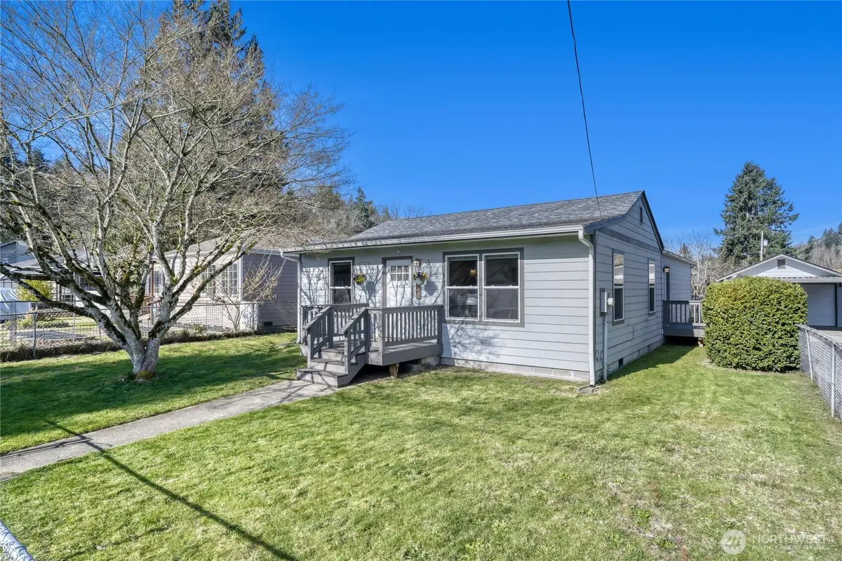 14929 130th Avenue Se, Renton, WA 98058 - #1