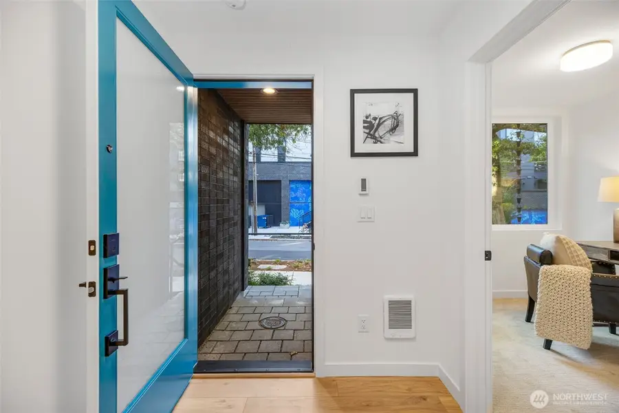 2110 1st Avenue N, Seattle, WA 98109 - #3