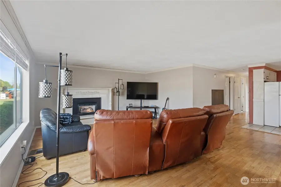 1717 E Street, Lynden, WA 98264 - #3