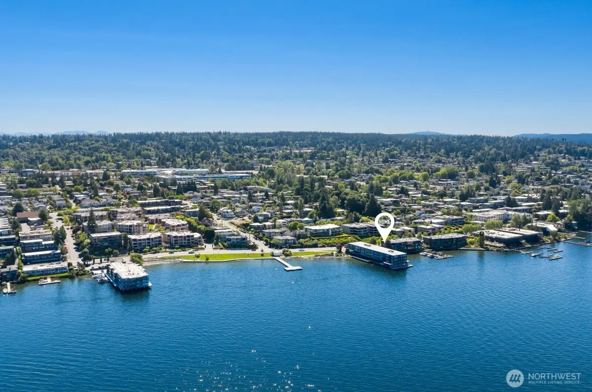 733 Lake Street S #301, Kirkland, WA 98033 - #1