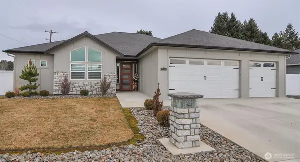 613 S Perry Avenue, East Wenatchee, WA 98802