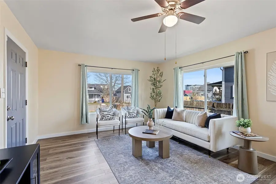 1428 E 32nd Street, Tacoma, WA 98404 - #3