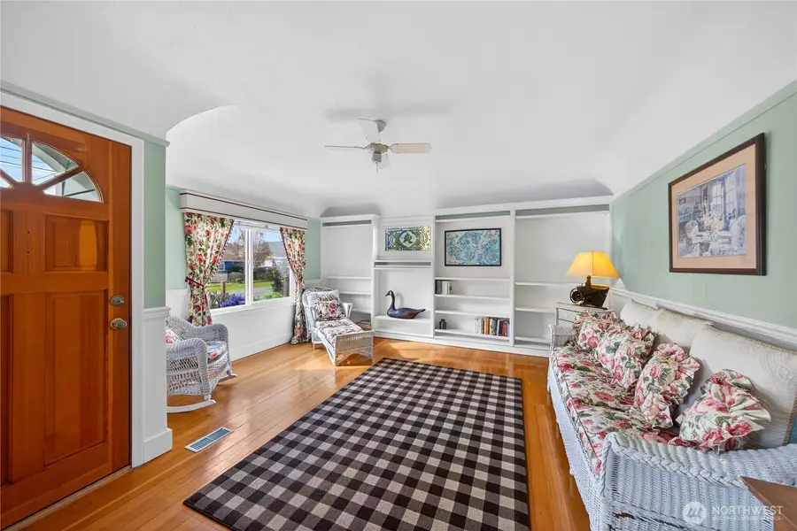 1512 10th Street, Anacortes, WA 98221 - #3