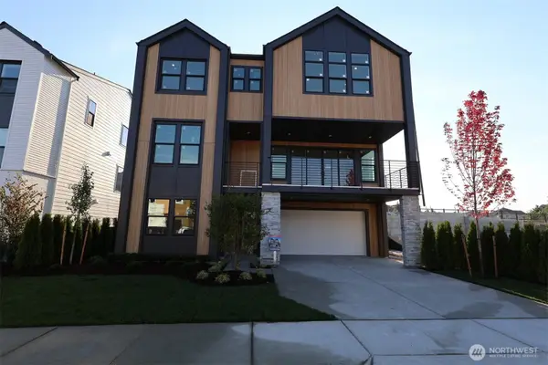 8509 137th Avenue Se, Newcastle, WA 98059