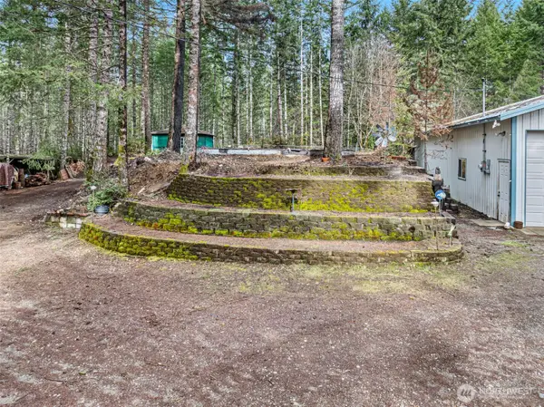 501 NE Lakeshore Drive N #12 & 13, Tahuya, WA 98588