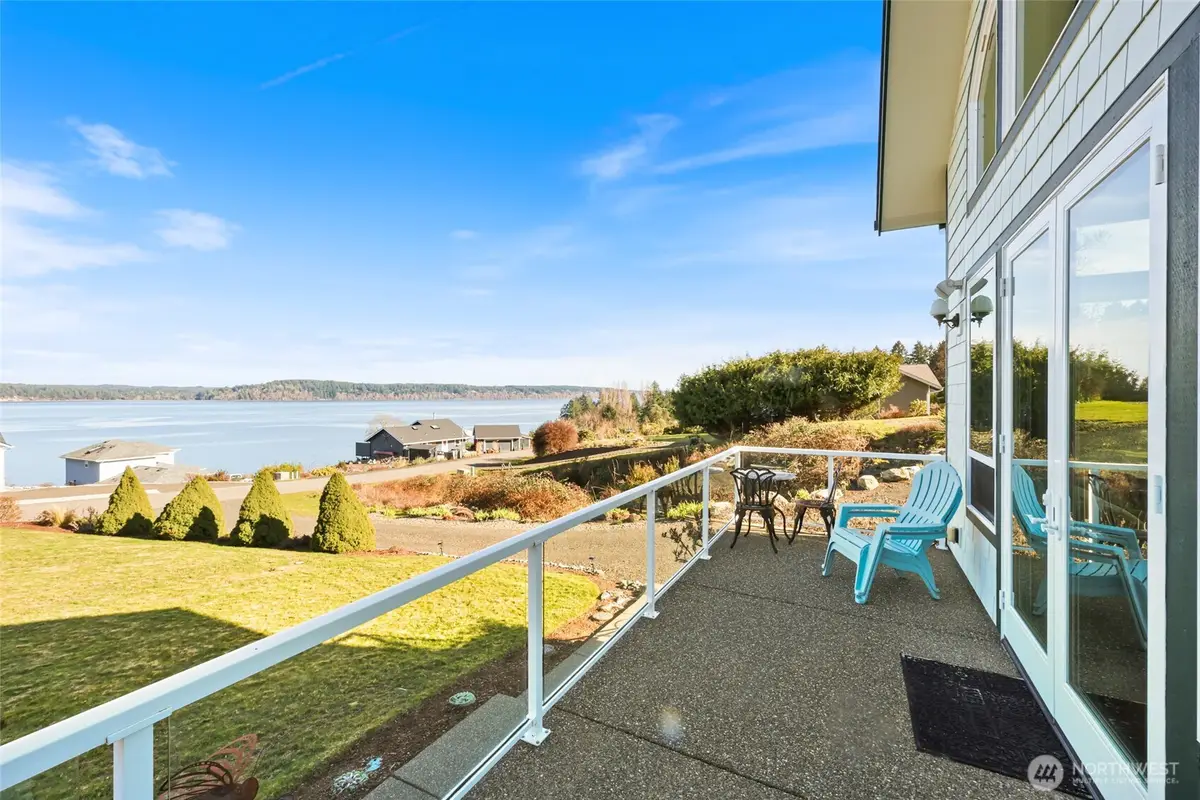 201 E Smith Cove Way, Shelton, WA 98584 - #1