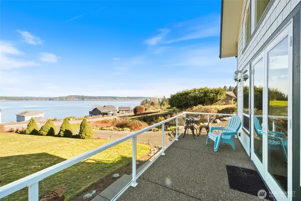 201 E Smith Cove Way, Shelton, WA 98584