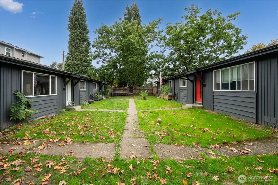 330 SE Clark Street, Issaquah, WA 98027 - #3