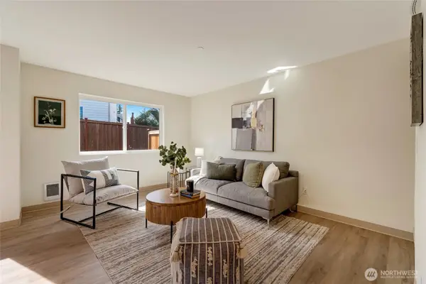 3910 132nd Street Sw #F, Lynnwood, WA 98087