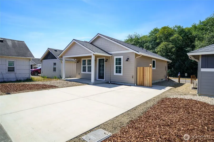 117 7th Street Sw, Long Beach, WA 98631 - #3