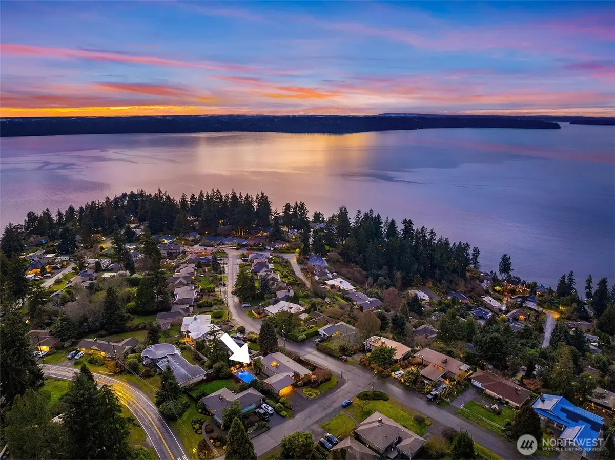 16705 27th Avenue Sw, Burien, WA 98166 - #1