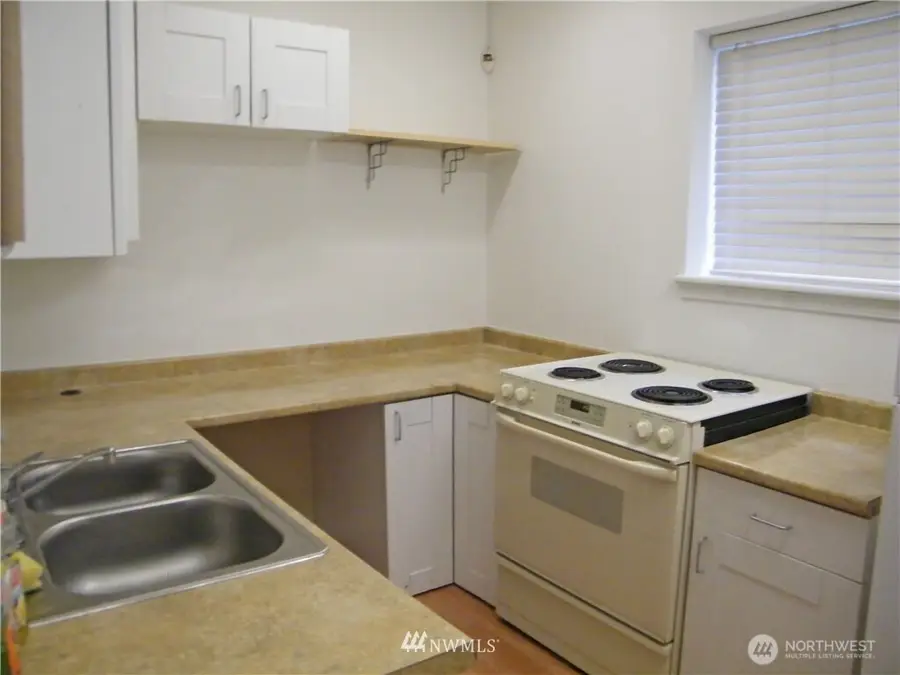 9445 S Park Avenue, Tacoma, WA 98444 - #3