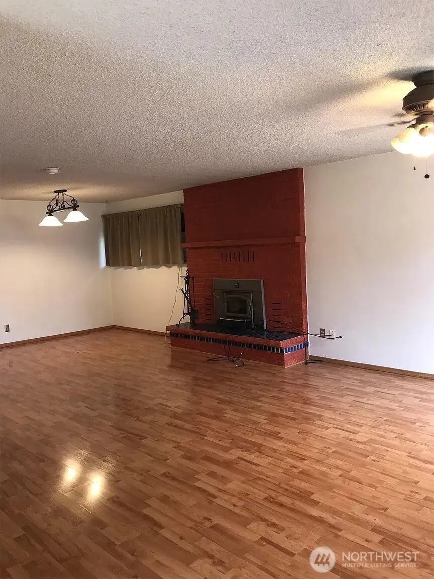 23504 58th Avenue W, Mountlake Terrace, WA 98043 - #3