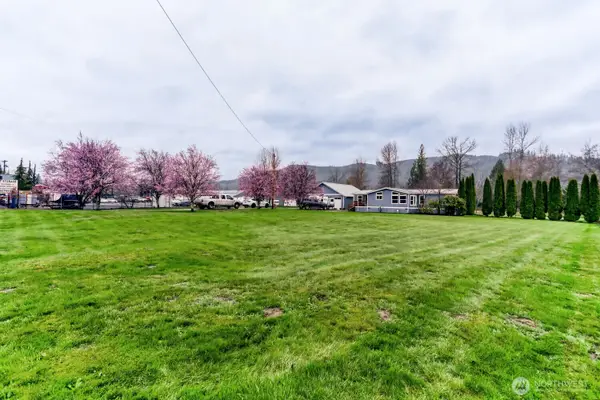 35605 State Route 2, Sultan, WA 98294