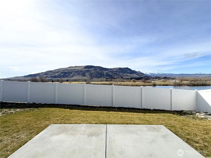 436 Hammond Lane, Rock Island, WA 98850 - #3