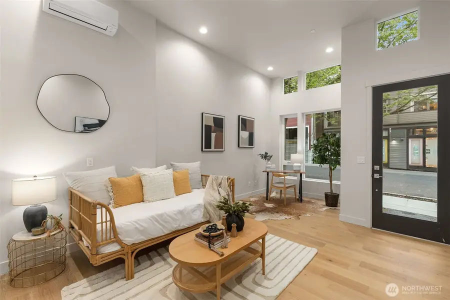 1104 34th Avenue, Seattle, WA 98122 - #3