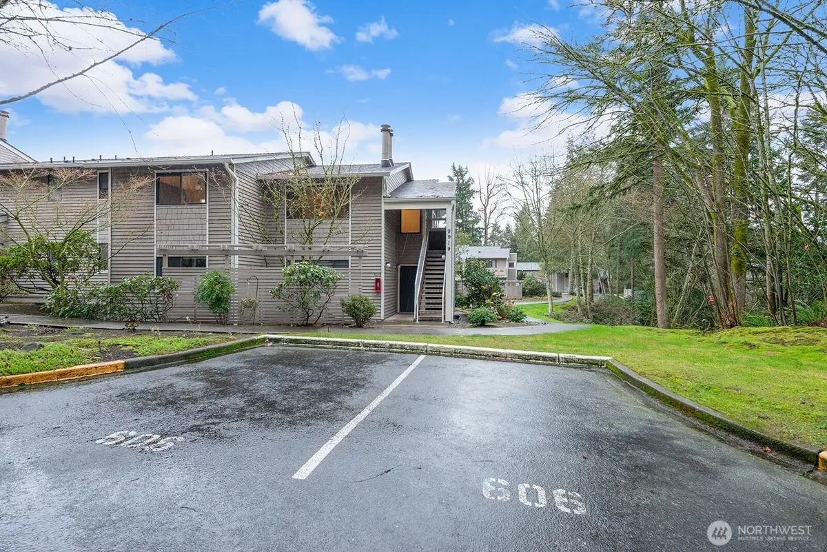 9919 NE 144th Lane #606, Kirkland, WA 98034 - #1
