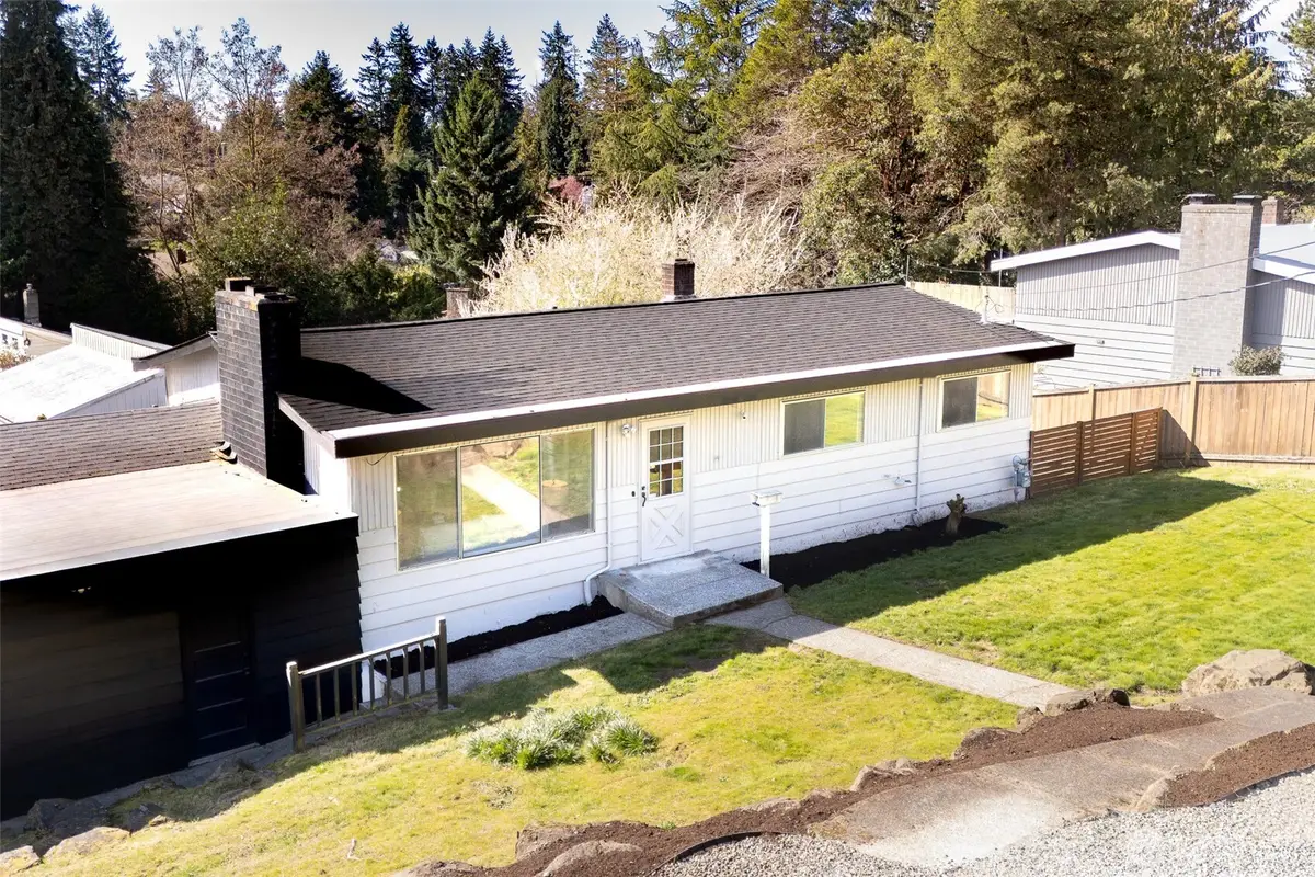 105 SW 129th Street, Burien, WA 98146 - #1