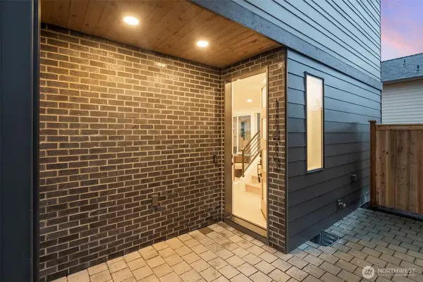 11413 NE 91st Street, Kirkland, WA 98033