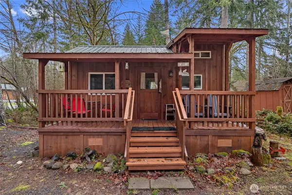 155 Nisqually Way, Ashford, WA 98304