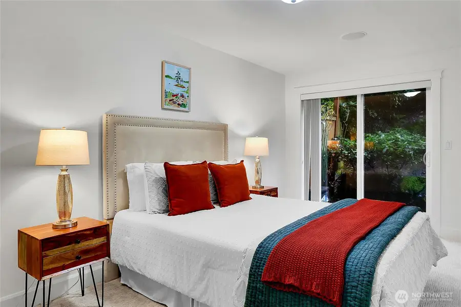 815 2nd Avenue N #A, Seattle, WA 98109 - #3