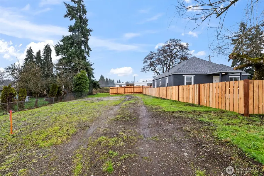 755 110th Street S #B, Tacoma, WA 98444 - #2